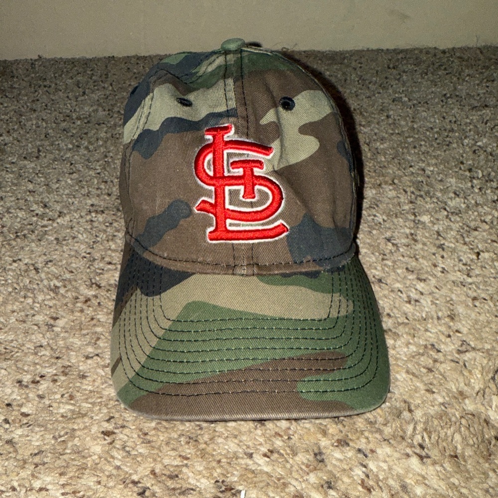 St. Louis Cardinals Baseball Cap with Red Logo